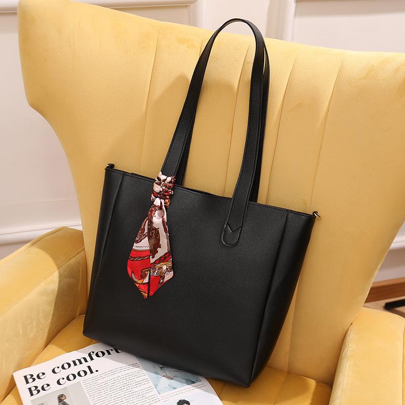 Simple shoulder women's bag, new spring and summer fashion casual shoulder bag, simple underarm tote bag, one generation
