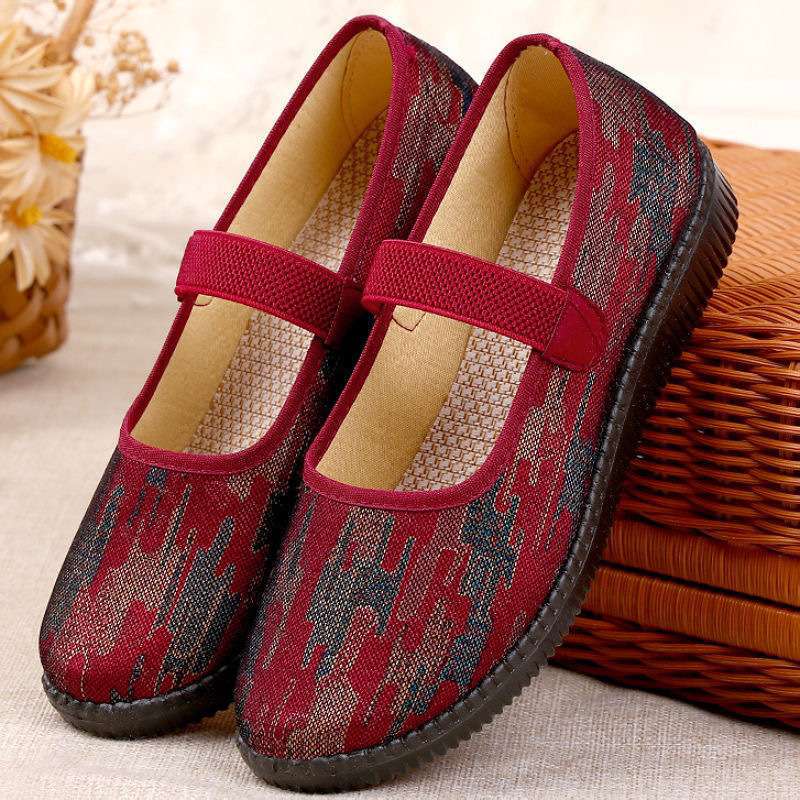 

******* cloth shoes women s shoes grandma non-slip middle-aged and elderly mother ****** and autumn comfortable elderly s**t soles old lady breath 40