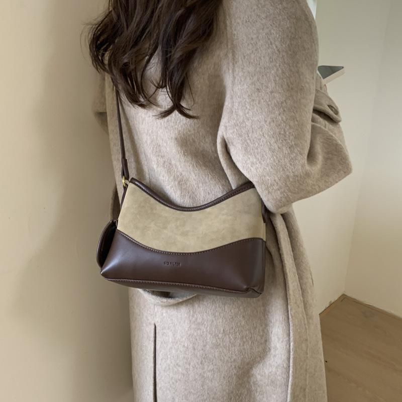 Frosted bag women's 2025 new commuter bag autumn and winter high sense popular retro shoulder bag crossbody bucket bag