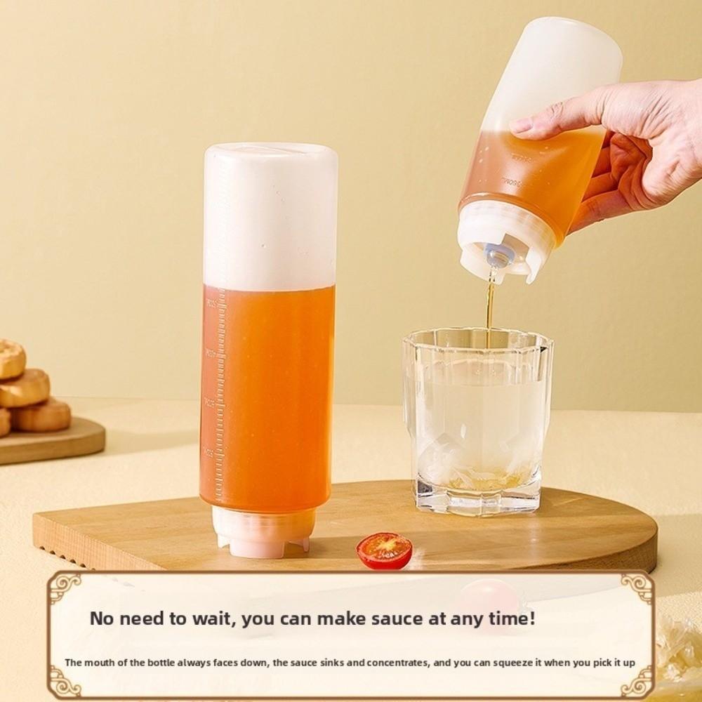 New 360/700/1000ml Squeeze Sauce Bottle Plastic Large Capacity Squeeze Bottles Tomato Catchup Dispenser Picnic Cooker