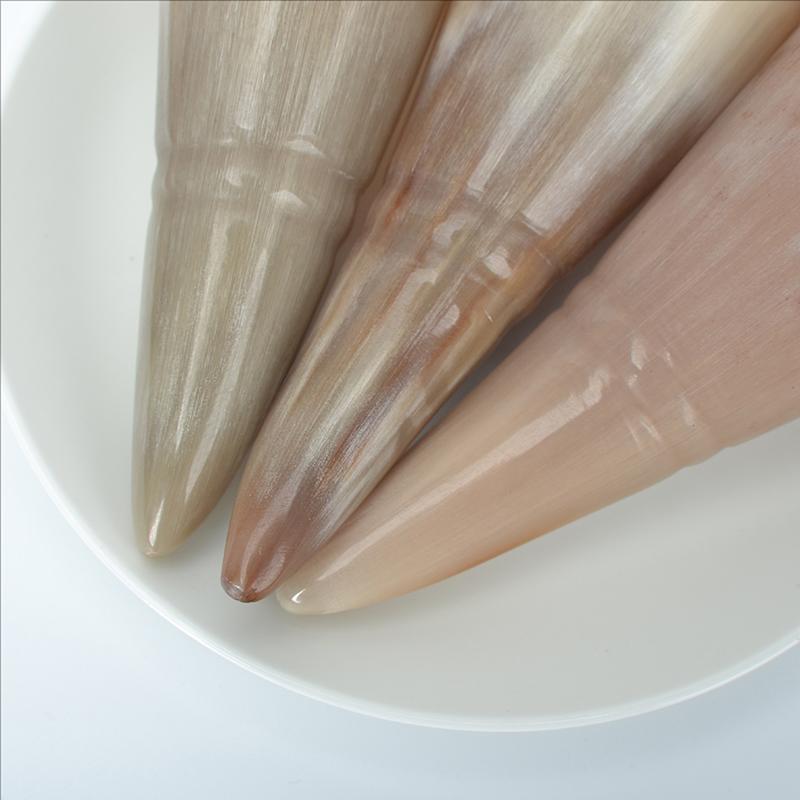 1 Pcs Cow Horn Hair Scrubbing Combs Clean Scalp Head Meridian Massagebrush Wide Tooth Cow Horn Comb Barber Hairdressing Tools