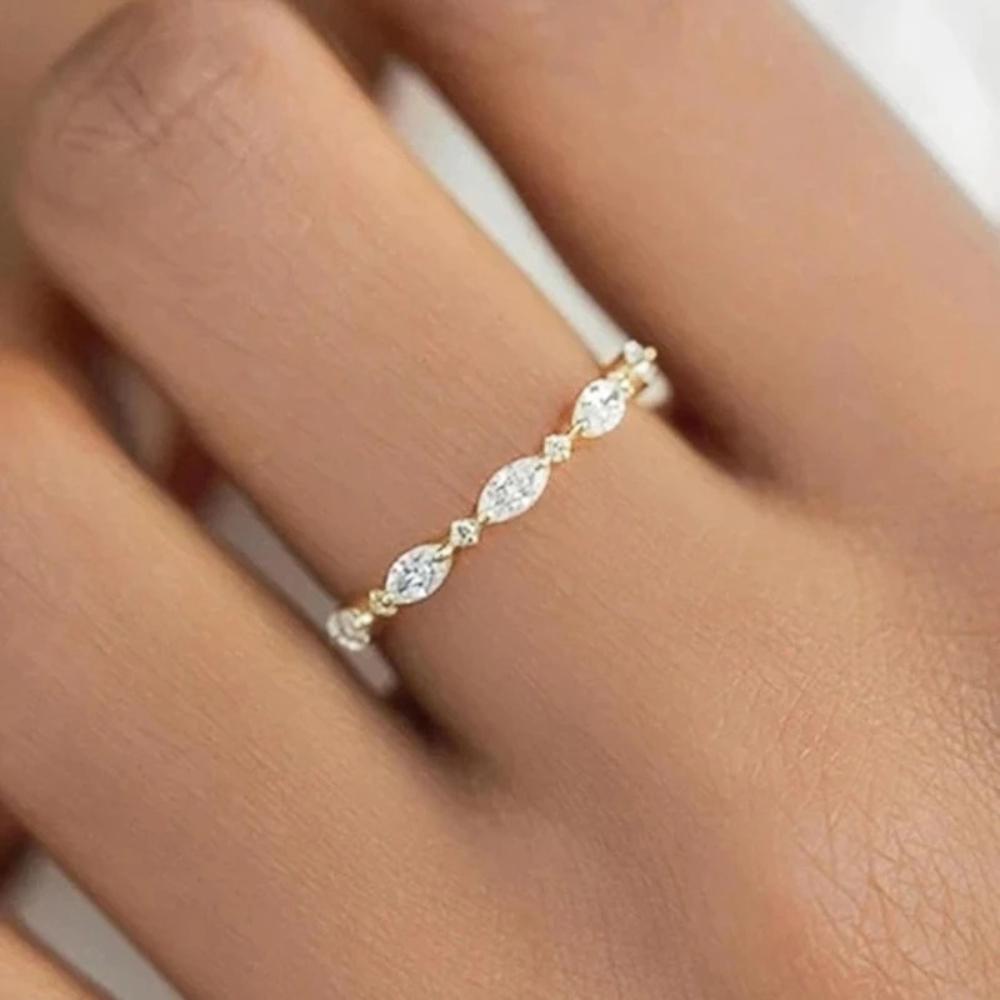 Elegance Simple Stylish Female Finger-ring with Marquise Round Cubic Zirconia Exquisite Women Rings Fashion Versatile Jewelry