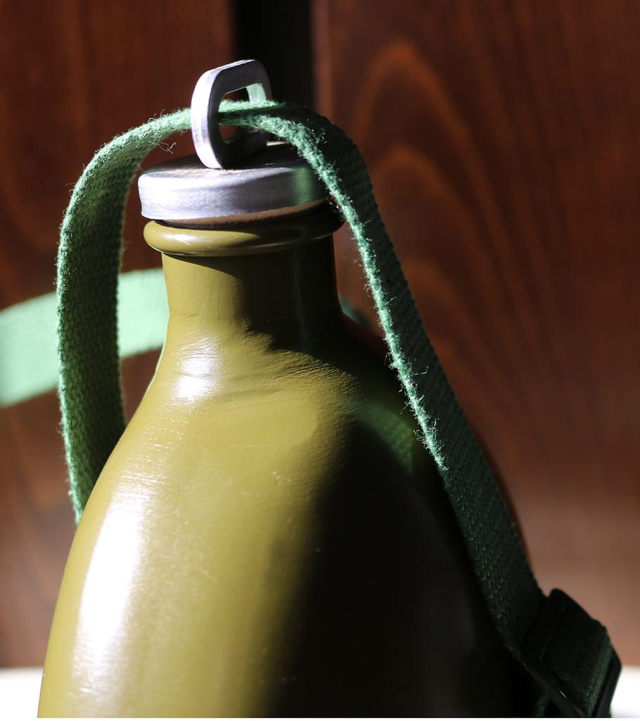 Imperial Japanese Army Type 94Showa 5 Military Water Canteen with Shoulder Strap, Replica, Cosplay Prop (Water Canteen)