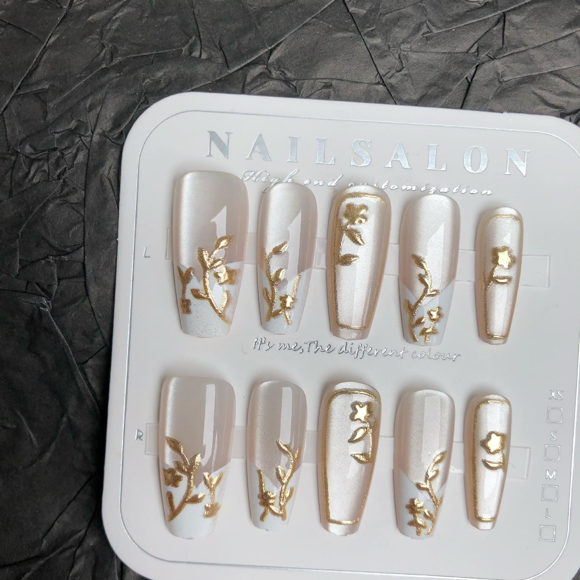 

Вдохновленные Францией золотые ветви кошачий глаз наклейки для нейл-арта M (Medium, includes 5-piece tool set)