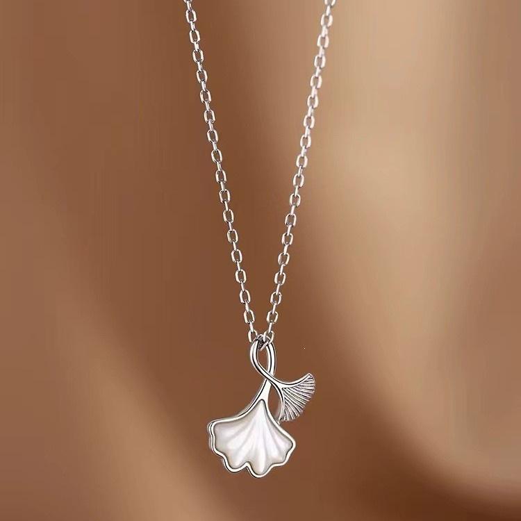 925 Sterling Silver Ginkgo Leaf Necklace - High-End Light Luxury 2024 Fashion Clavicle Chain for Women