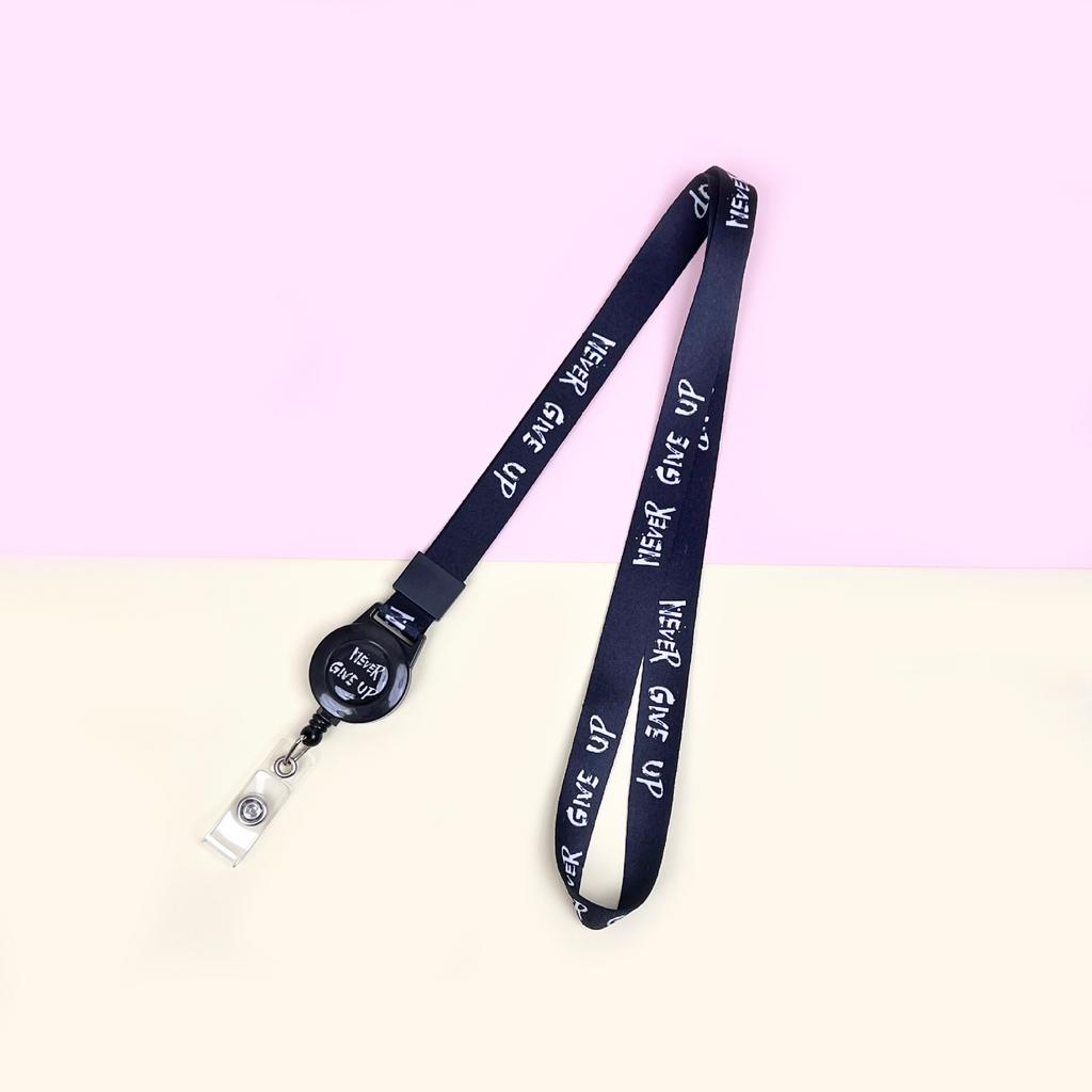 Cartoon Teleskopische Leichtziehbare Schnalle Lanyard Studenten Anti-Verlust Kartenhalter Halsband Langes Seil Arbeits Namensschild Namensschild Lanyard