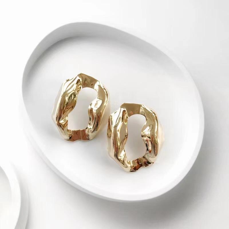 

Простые преувеличенные металлические серьги, круглые серьги неправильной формы, витые серьги, геометрические полые винтажные серьги золотой