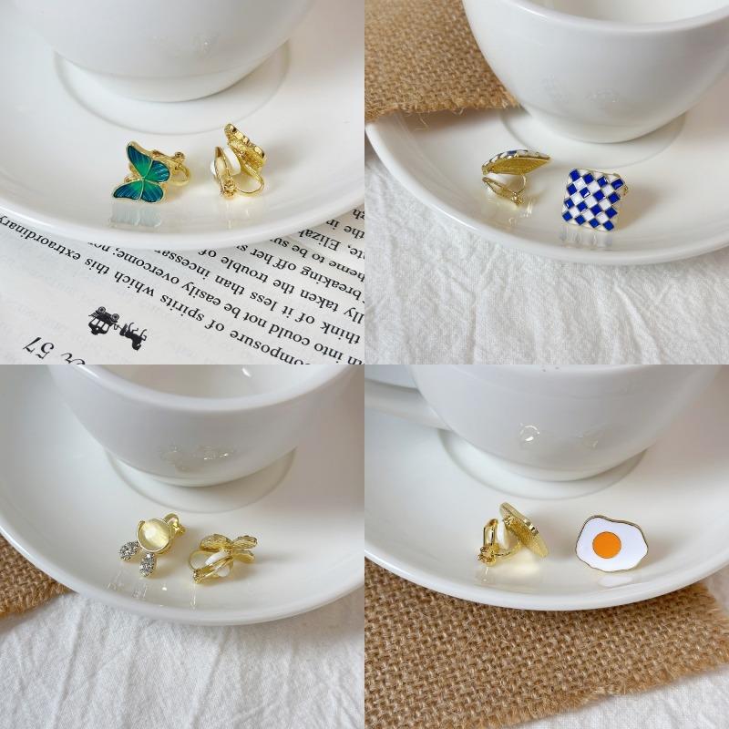 Camellia Temperament No Ear Pierced Ear Clips Pearl Flower Checkerboard Diamond Triangular Ear Clips Niche Earrings Women