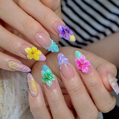 Uñas Francesas Wearable Florales 3D con Forma de Almendra - Piezas de Uñas Artísticas Desmontables
