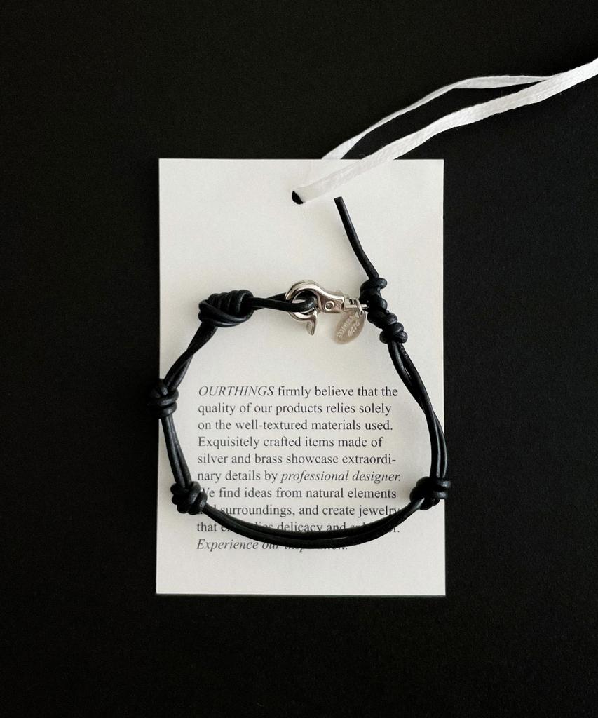 Ourthings Link Black Leather Bracelet