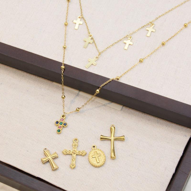 Vintage Titanium Steel Cross Pendant Necklace: Stylish European and American Design, Versatile Clavicle Chain