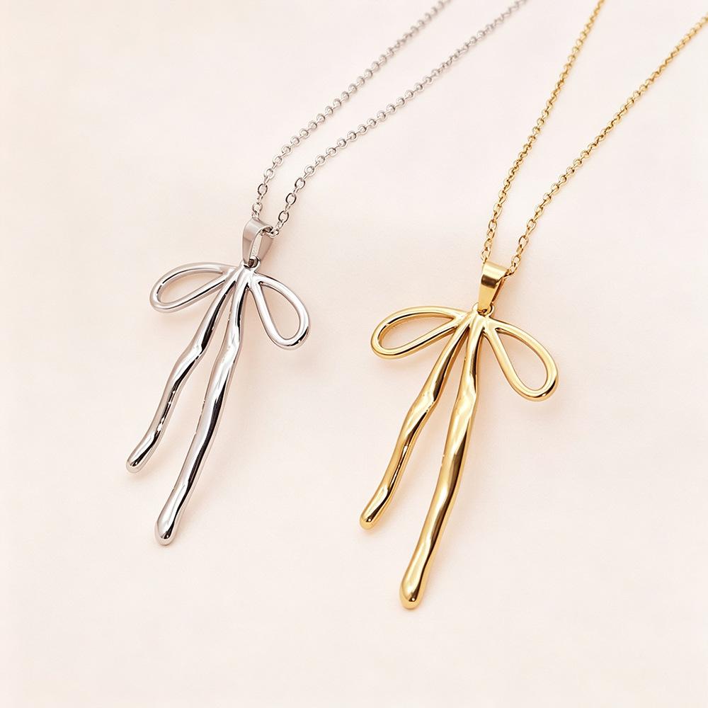 Simple Stainless Steel Bow Pendant Necklace - Personalized, Stylish & High-End Clavicle Chain for Women
