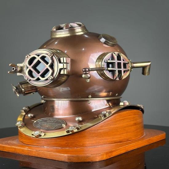 45.72 Cm Commando Diving Helmet Deep Sea Scuba Diving Helmet with Wooden Base Marine Nautical Boston Gift Item
