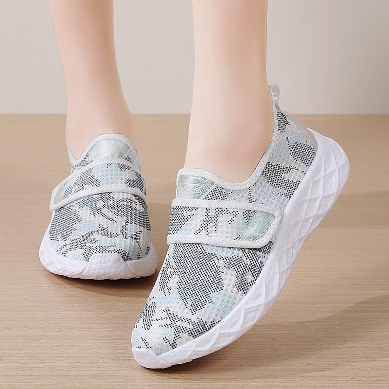 Shoes New mother shoes medium couple walking shoes summer breathable fly-woven shoes
