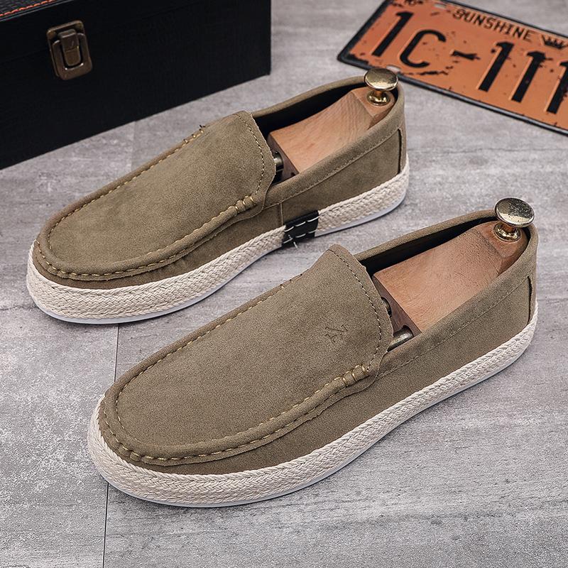 Fashion New Canvas Shoes Men Breathable Light Slip On Flat Summer Classic Loafers Casual Shoes Breathable Walking Footwear Men Sneakers