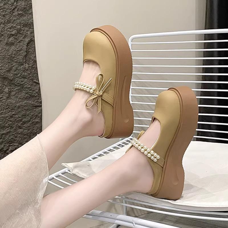 Am Abend, die super-angesagten Mary Janes mit dicker Sohle und Ein-Pedal-Design, halbe Pantoffeln mit Taschenkopf für Damen, Sommerbekleidung 2025, neue beliebte coole Pantoffeln