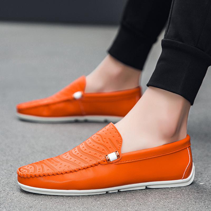Trendiga platta gröna loafers herr mode slip-on vardagsskor för män mjuka bekväma andningsbara halkfria herr lädermockasiner
