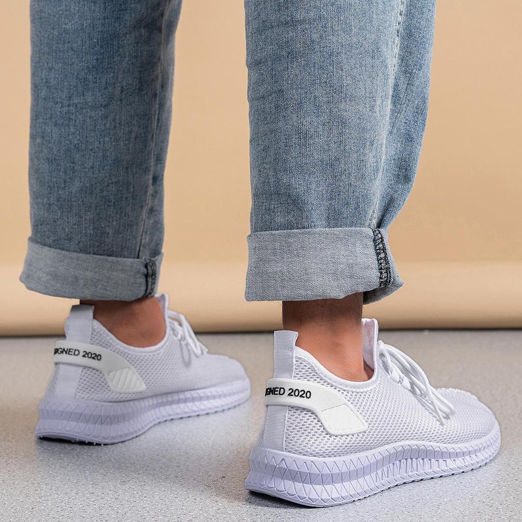 Scarpe da Ginnastica Traspiranti in Rete da Uomo Taglie Forti Estate 2025: Design Leggero, Alla Moda, Versatile