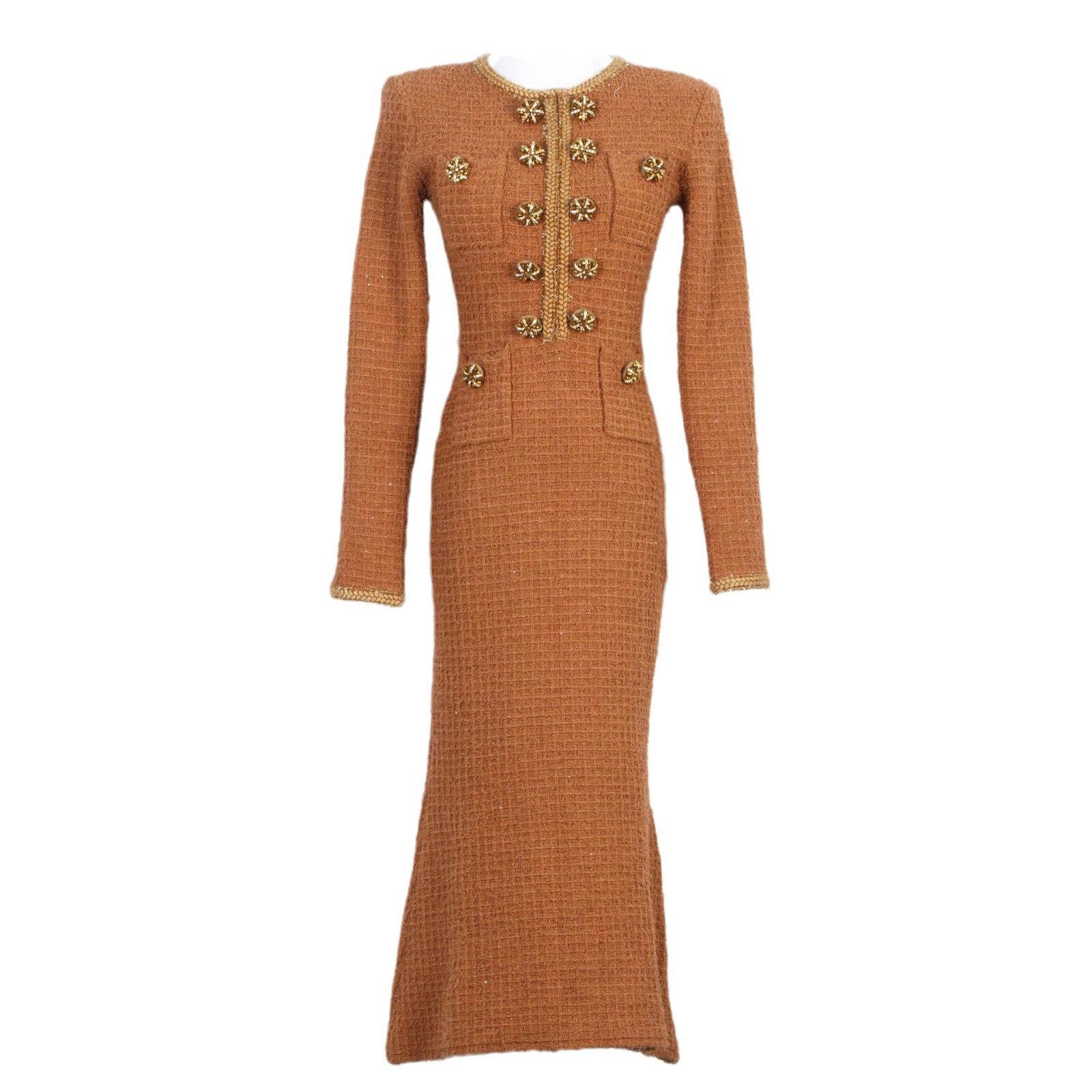 

Элегантное облегающее вязаное платье в французском стиле с ромбовидными пуговицами, круглым вырезом и длинными рукавами для осени/зимы Small