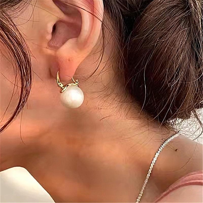 Minimalist Simple Style Stylish Fashionable Big Pearl Dangle Earrings Latest Korean Style Brincos JewelrySimple Dangle