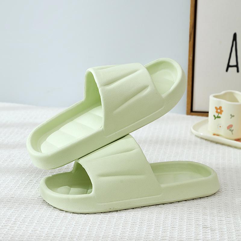 Little Bear Women's Non-Slip Summer Slippers: Portable, Shower-Ready, Cute Dorm & Hotel Bathroom Footwear
