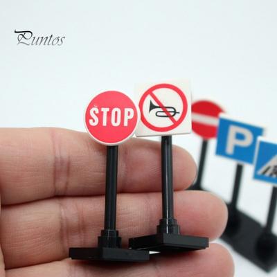 6Pcs Traffic Toy Ornament Dollhouse Traffic Road Signs Set Mini Signpost Barrier for Dollhouse Decoration