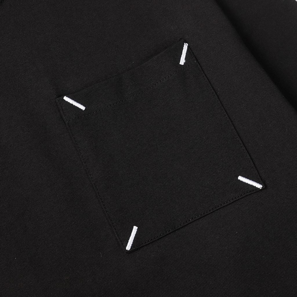 Tricou cu mânecă lungă și guler rotund MM6 Maison Margiela cu număr pe spate pe patru colțuri pentru Toamnă/Iarnă. Strat de bază lejer pentru cupluri.