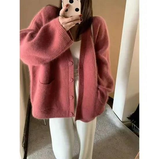 2026 Autumn/Winter Hong Kong Style Retro Knit Women's Cardigan - Soft, Cozy, Lazy Fit Sweater Coat for Spring/Autumn