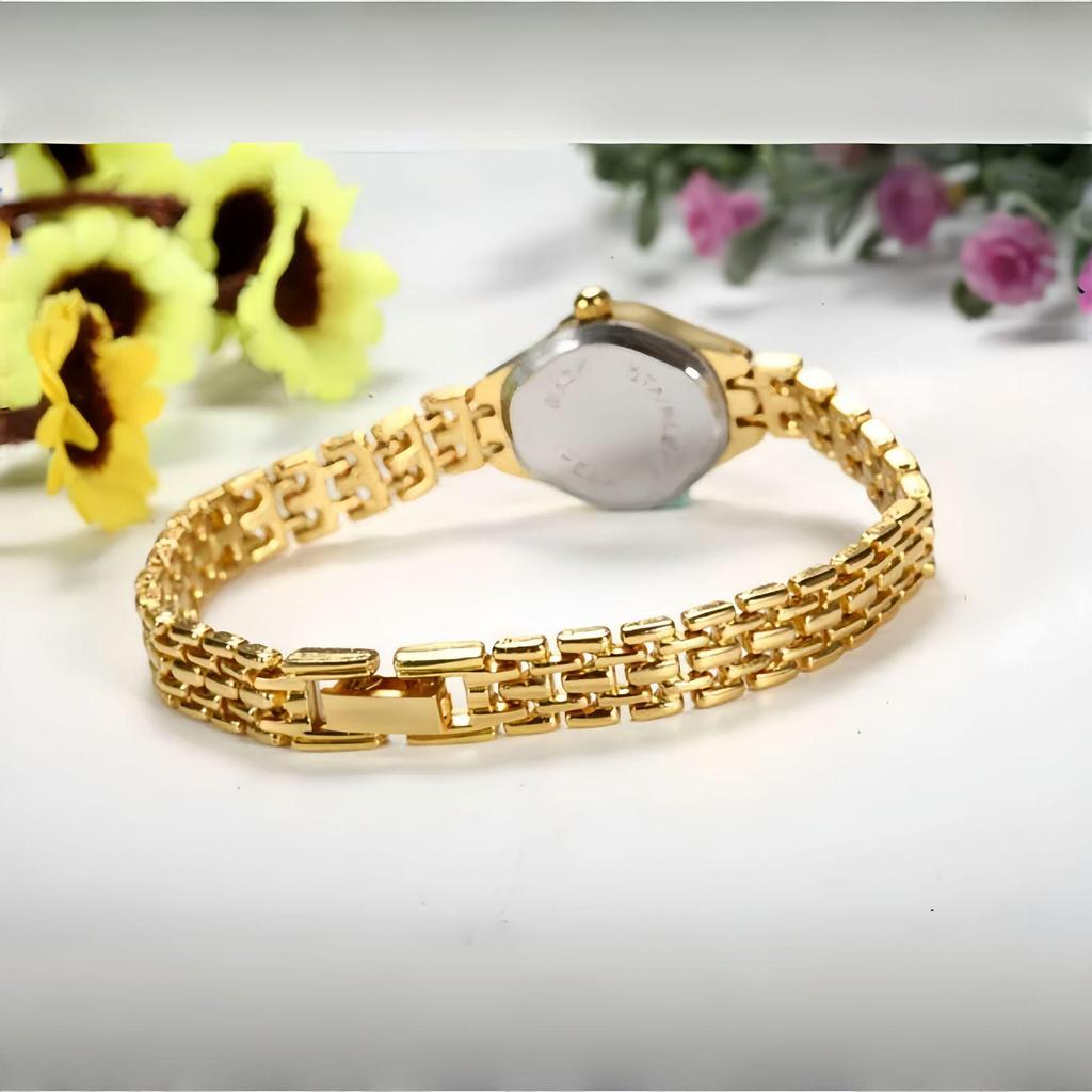 Ougya Women's Trendy Bracelet Watch - Elegant and Fashionable Timepiece