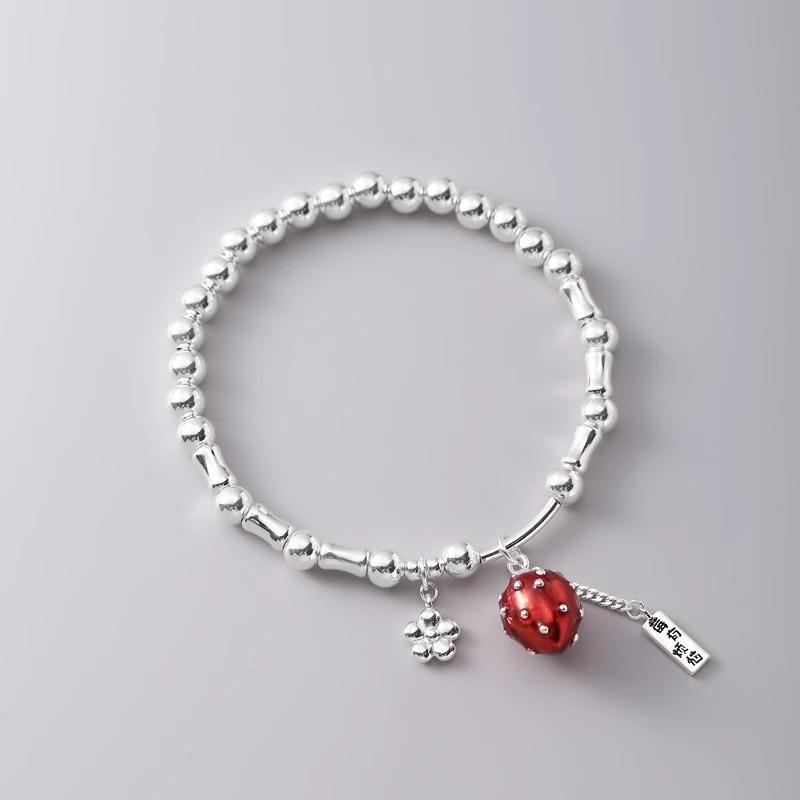 Nuovo Arrivo 2025 Braccialetto Trendy con Ciondolo Fragola per Donna Quadrato Marca Colore Argento Fiore Gioielli di Lusso Regali di Compleanno