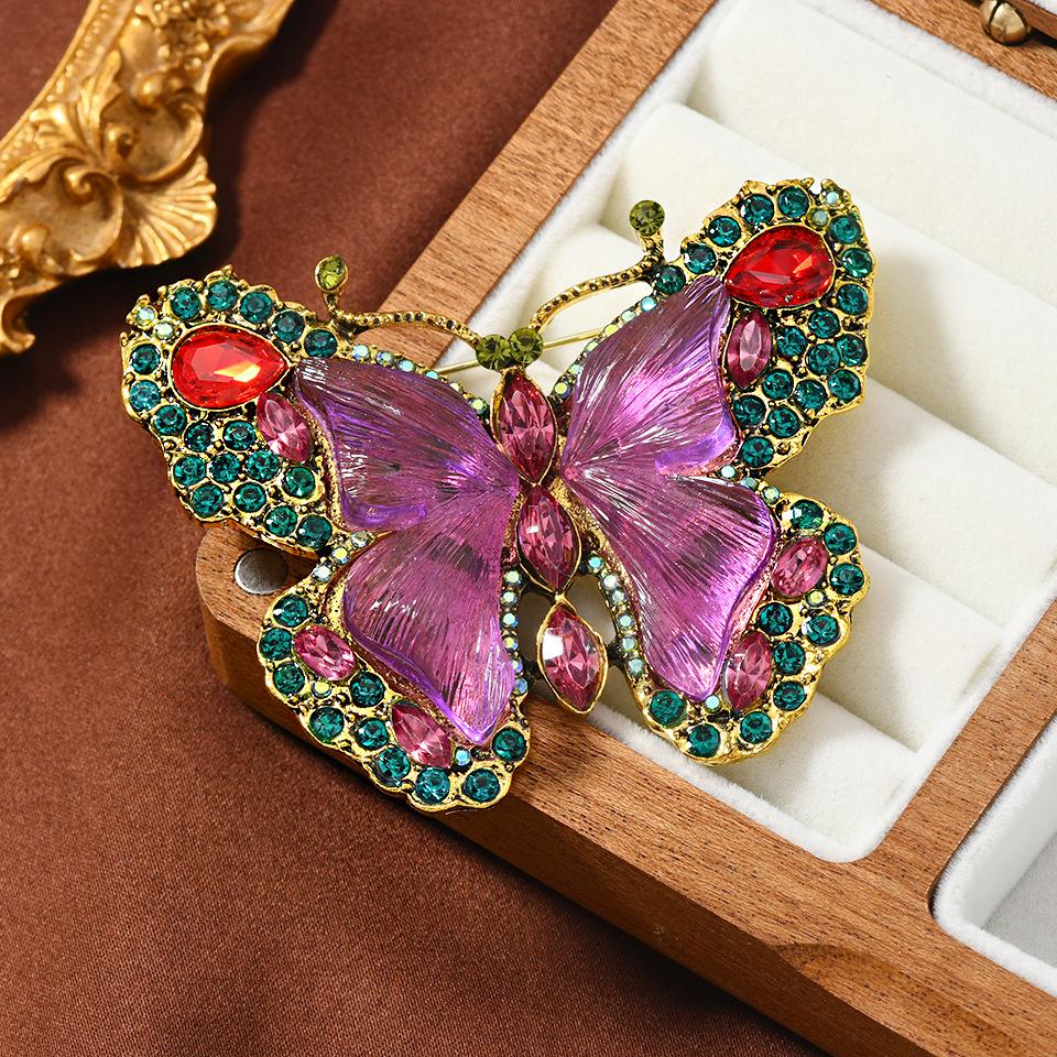Elegant Women Girls Fashion Exquisite Crystal Butterfly Brooch Pin Classic High-end Lady Rhinestone Vintage Badges Jewelry