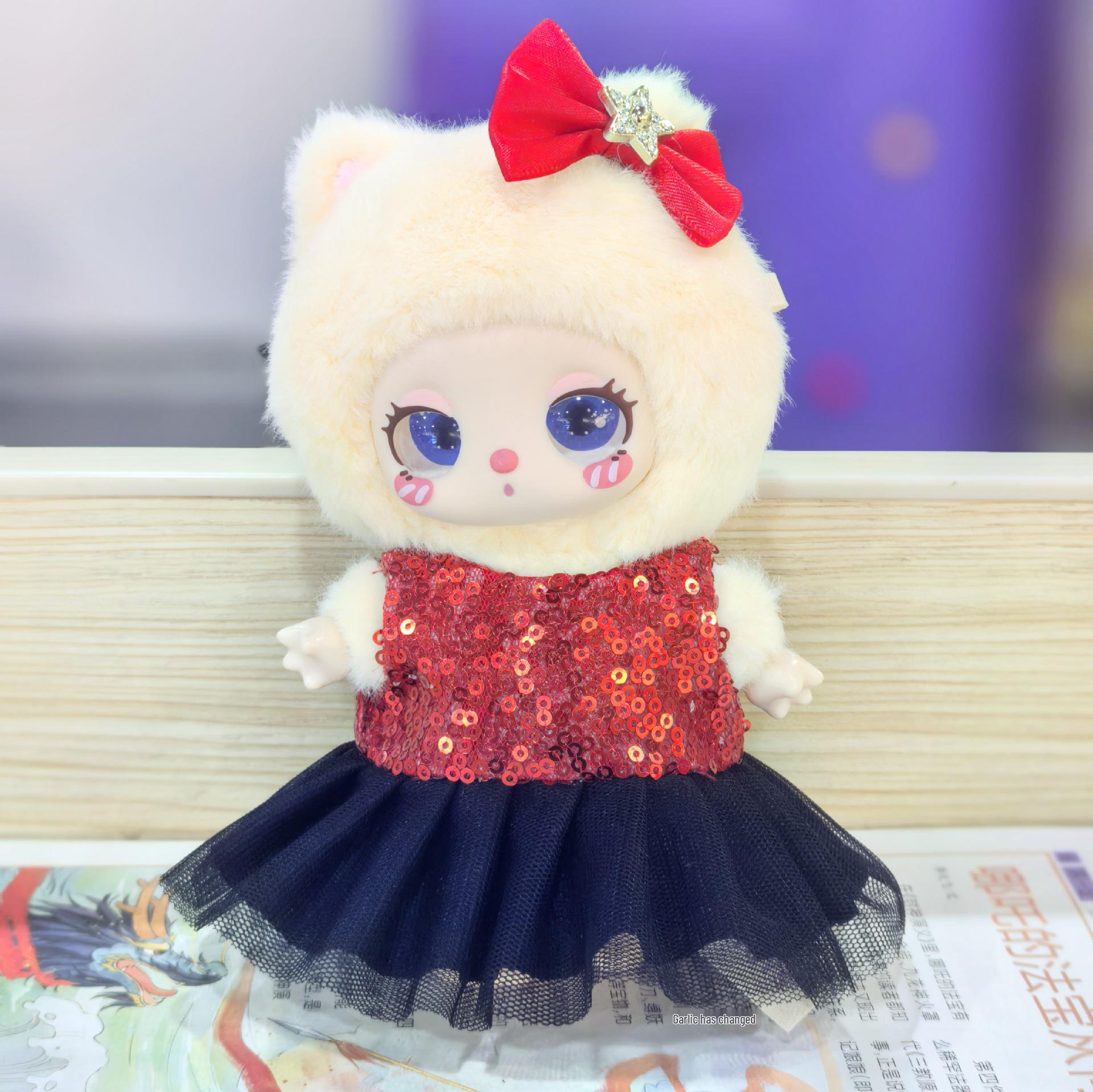 17CM Labubu Vinyl Doll Sitting Party Blind Box: First & Second Gen Sportswear Clothes Pendant 17CM Labubu Pendant Clothes