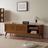 Suporte de TV Rattan Moderno de Meados do Século de 59 Polegadas para TV de 65 Polegadas, Console de Mídia para Sala de Estar, Pés de Madeira Maciça e Portas de Armário de Rattan - Nogueira Clara