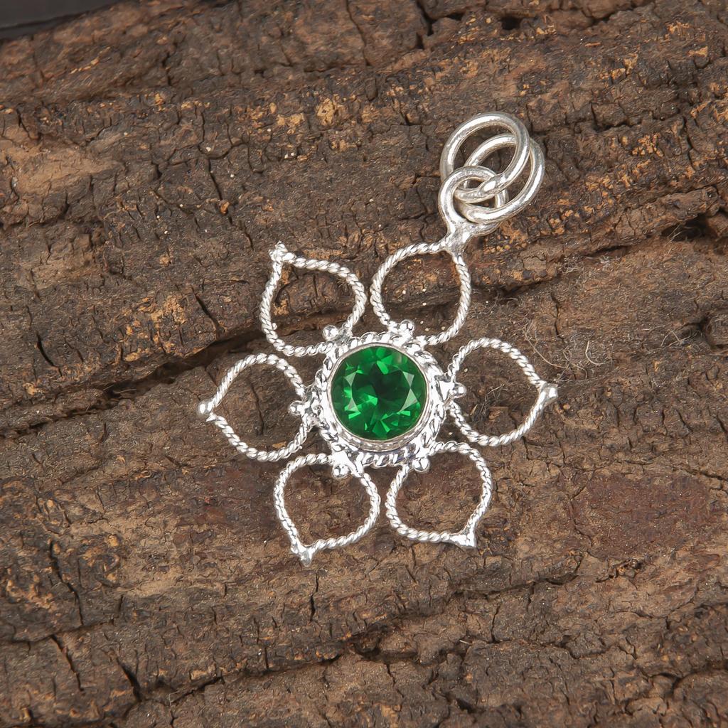 Green Emerald Handmade Boho Jewelry, Attractive Pendant For Gift, 925 Sterling Silver Pendant For Wedding Gift