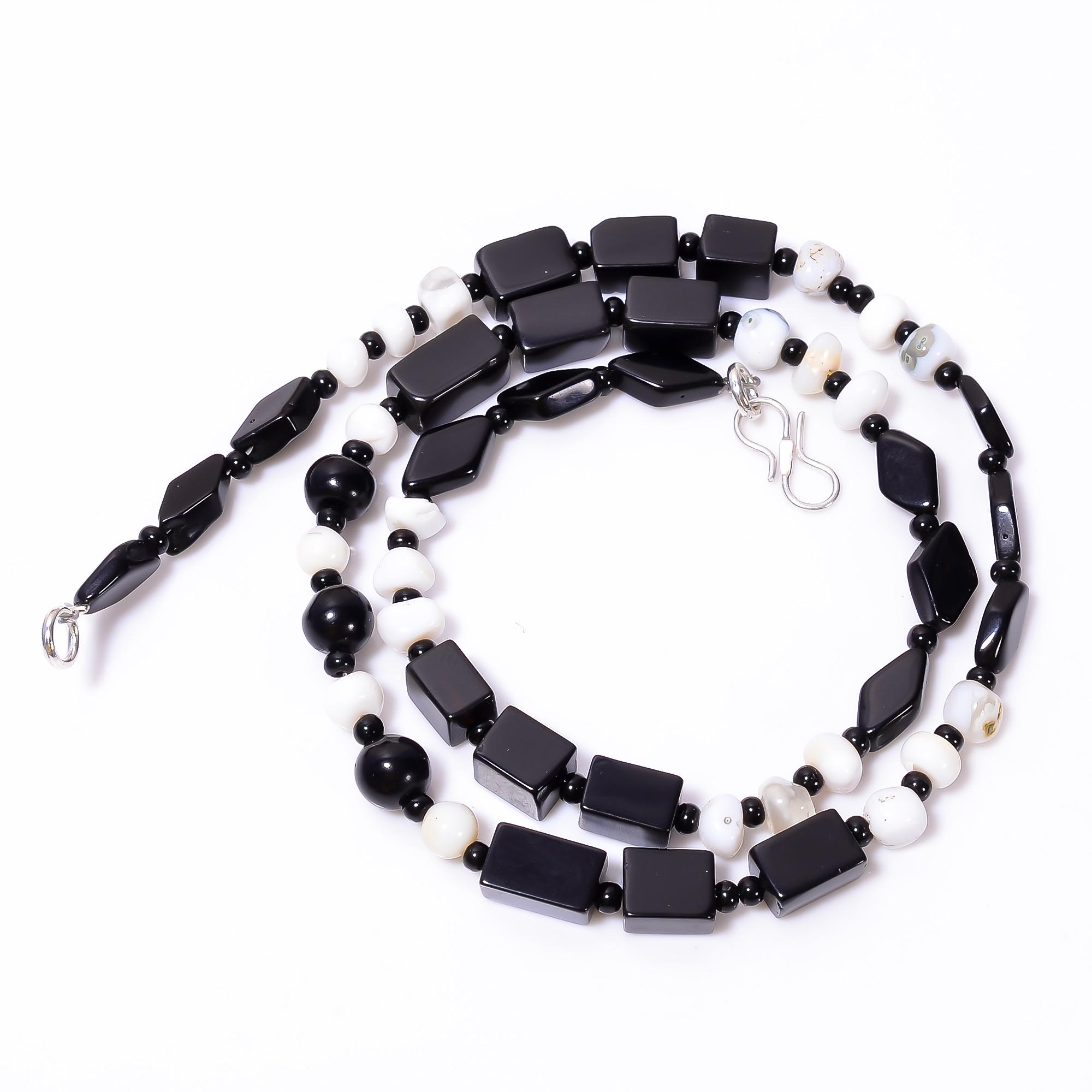 

Ожерелье из гладких бусин из смешанного камня агата Дерево Черного Оникса, различной формы, 5-11 мм, 18 UB-8653