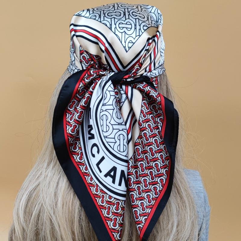 Popular 70X70CM Beach Scarves The Four Seasons Square Kerchief New Style Women Luxury Headscarf  Design Sunscreen Silk Hijab