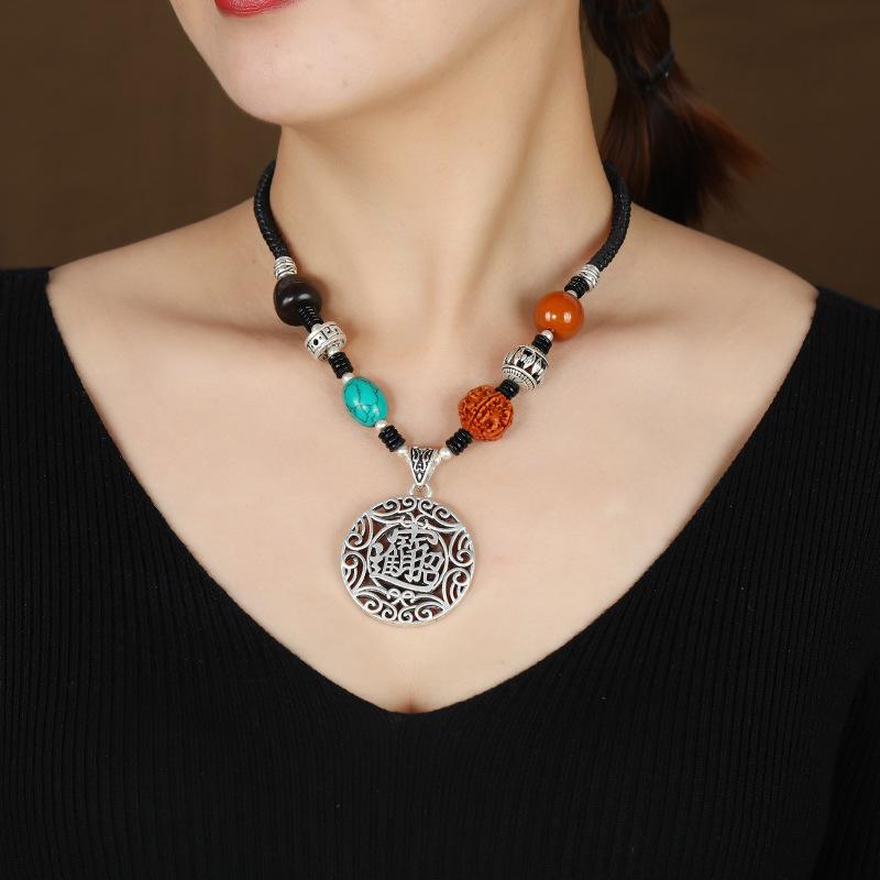 Retro imitation silver jewelry short collarbone chain women's Tibetan silver beeswax necklace sweater chain cotton and linen accessories pendant