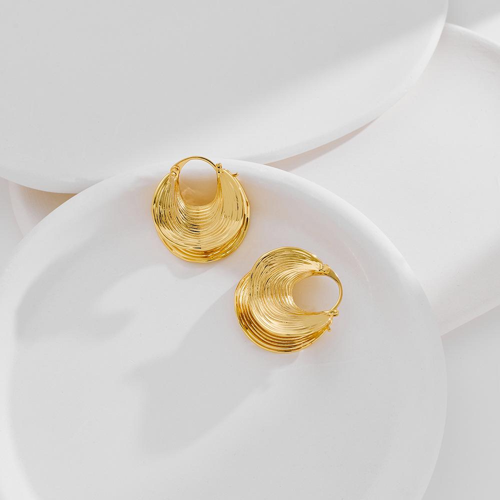 Metal retro temperament high-end heavy industry earrings niche design unique design earrings light luxury geometry