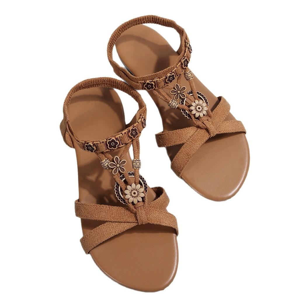 Summer Beach Sandals For Women With Cross Straps Style And Rubber Sole For Casual Wear