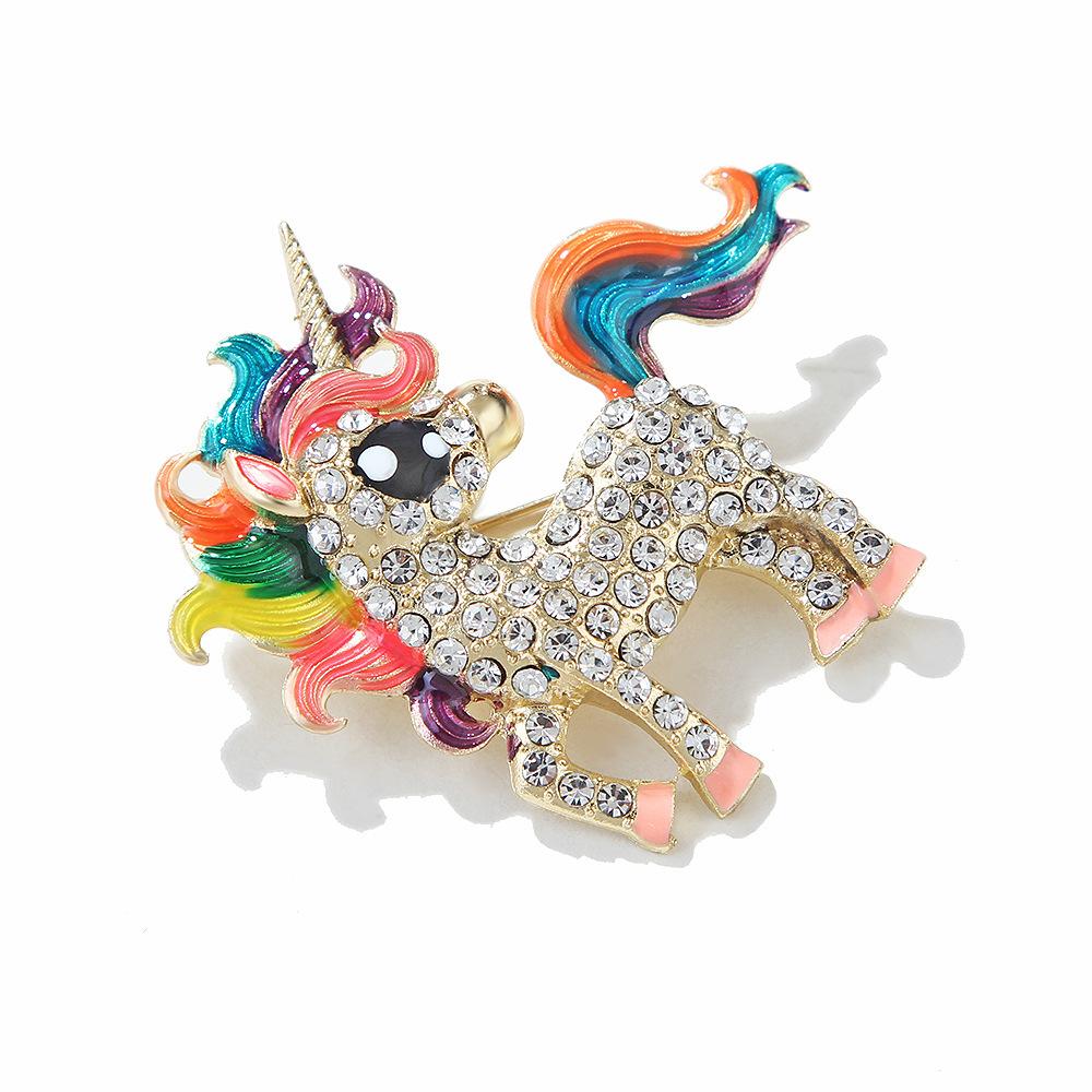 Fashion Pony Brooch Horse Inlaid Diamond Painting Oil Animal Unicorn Pin Exquisite Clothing Accessories Spot