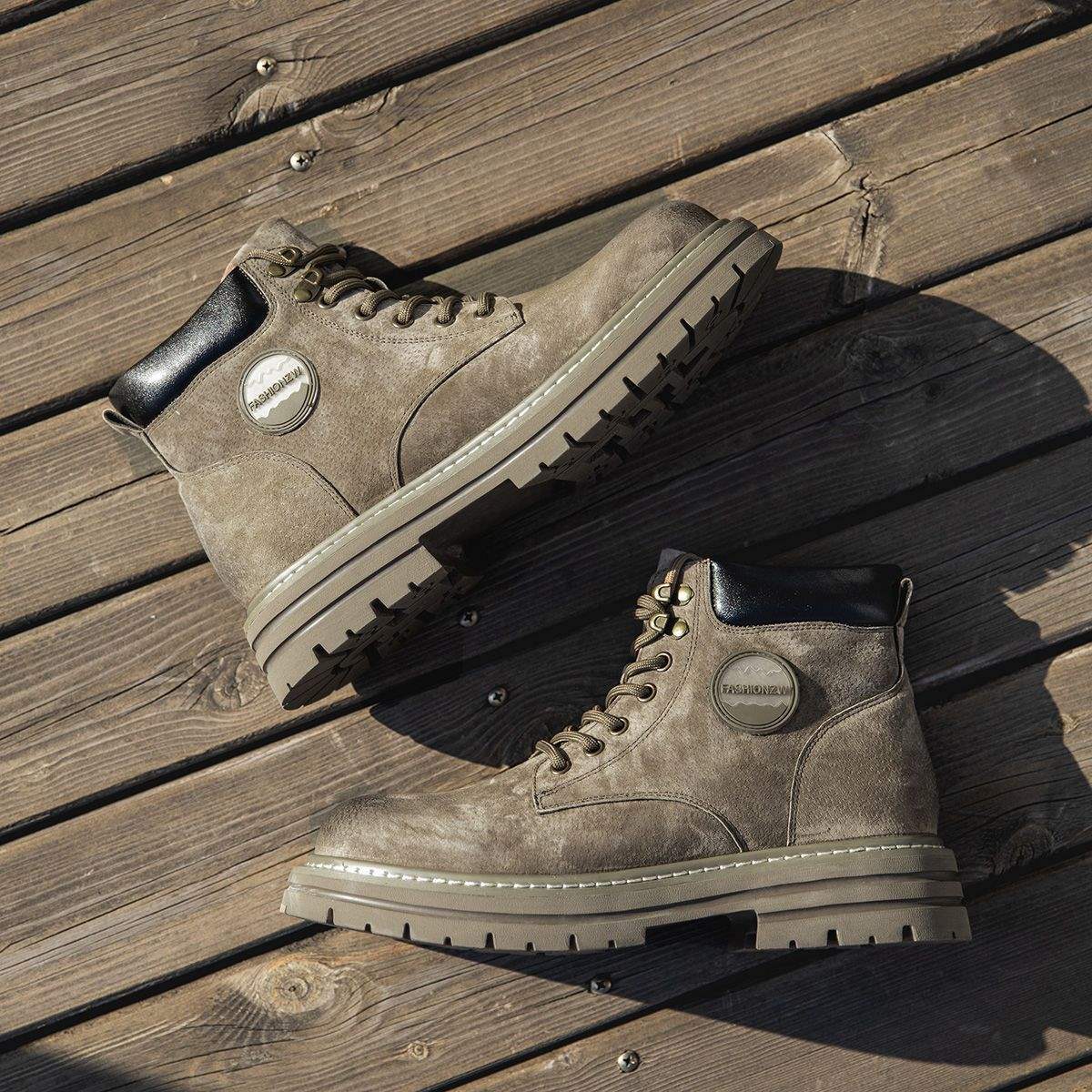 

2025 autumn and winter new Martin boots men s thick-soled British tooling warm outdoor trend retro rhubarb boots 38