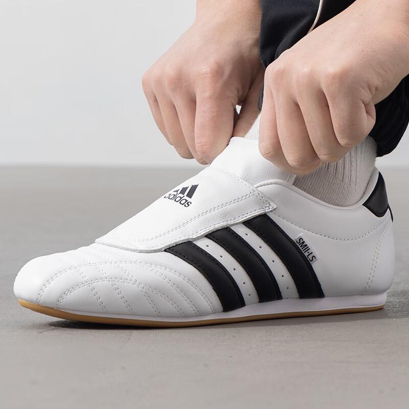 Adidas Women s JQ4774 All-Season Sport Casual Shoes 38