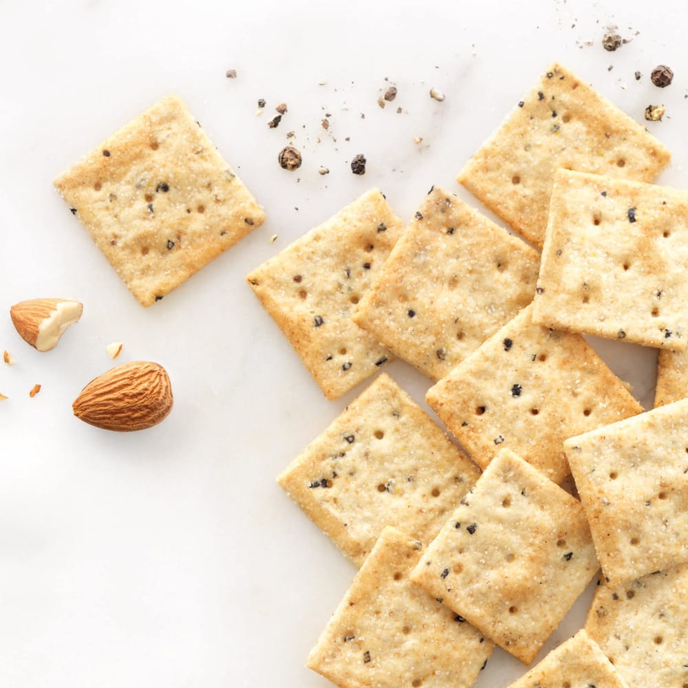 Simple Mills Gluten-Free Almond Flour Crackers, Black Pepper, 4.25 oz (120 g)
