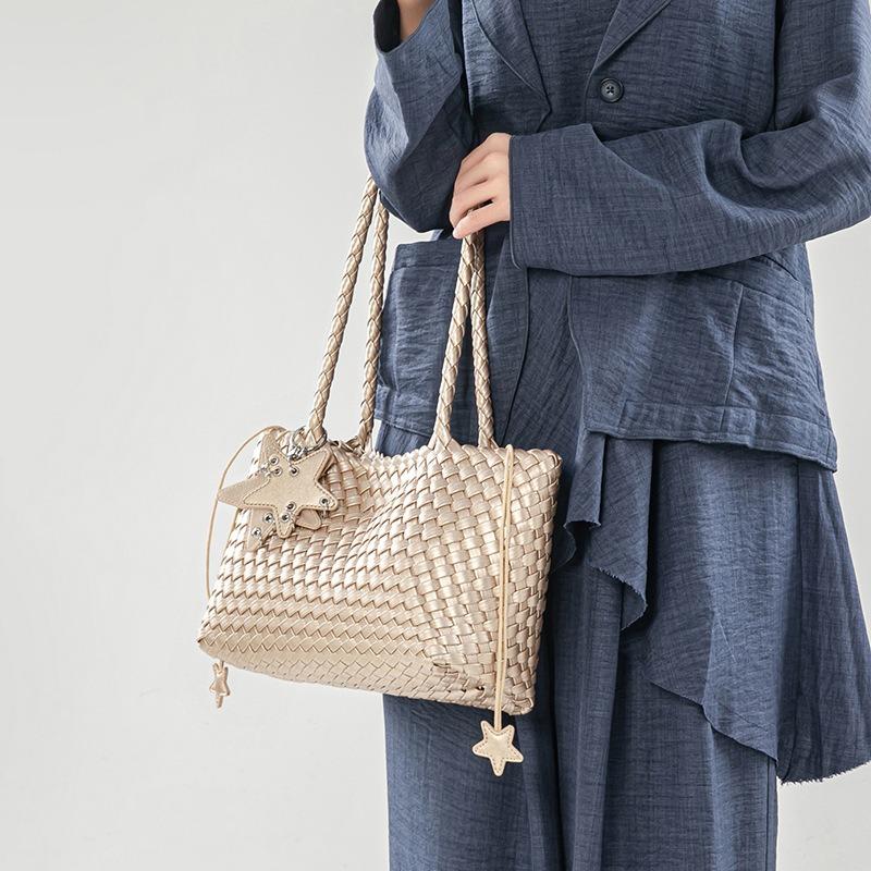Woven Bag Tote Bag Women's High-end Shoulder Bag Fashion Versatile Commuter Bag