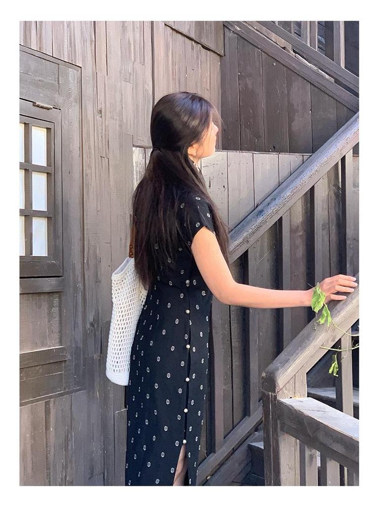 Fresh & Comfortable 'With Wind' Daily Girl Cheongsam: Retro Chinese Style Dress for Spring/Summer
