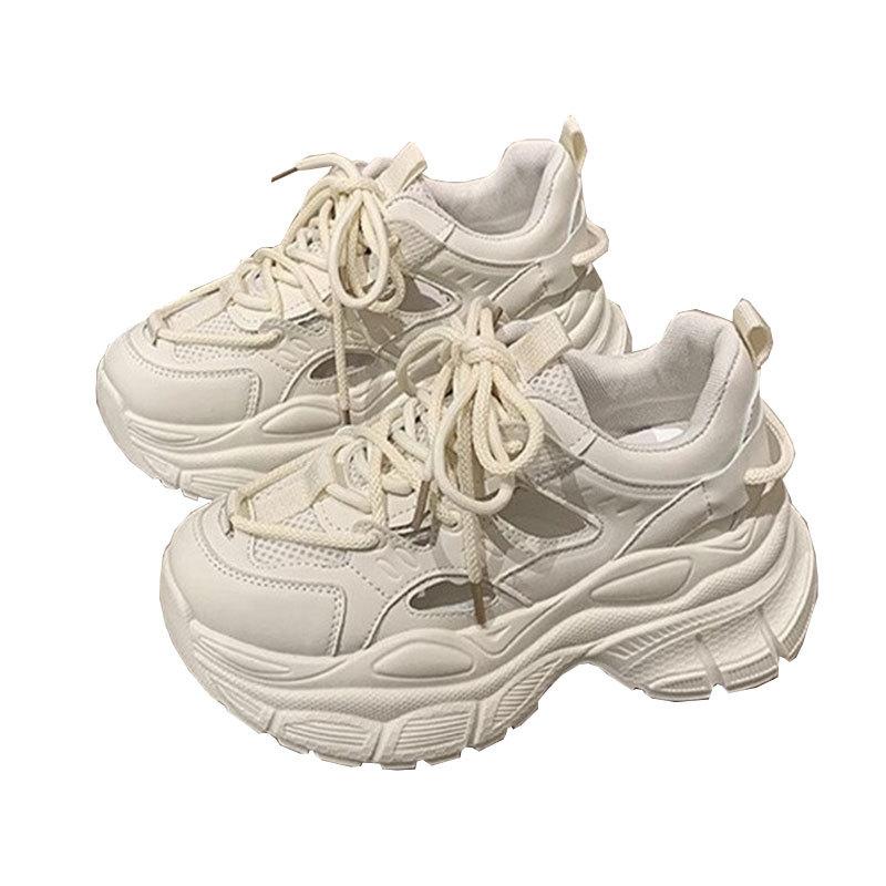 Showing feet, small thick soles, super fire dad shoes for women 2025 new spring small breathable mesh fried street casual shoes for women