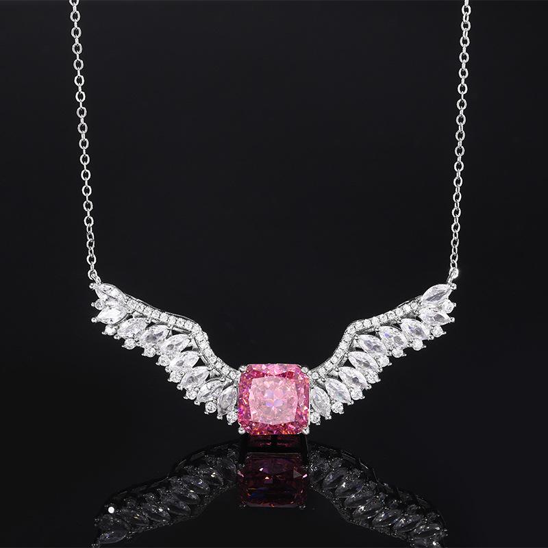 

Ювелирные изделия Высокоуглеродистый бриллиант, огранка «ледяной цветок», медь, инкрустированная крыльями ангела, кулон, ожерелье, главная героиня, 12 * 12