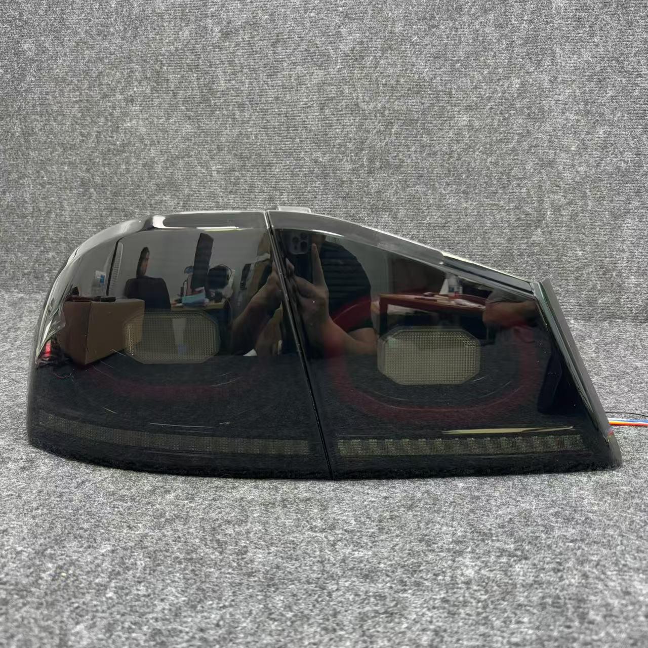 

Compatible LED Sequential Tail Light for 2005-2012 Honda Civic FD2 Rear Set