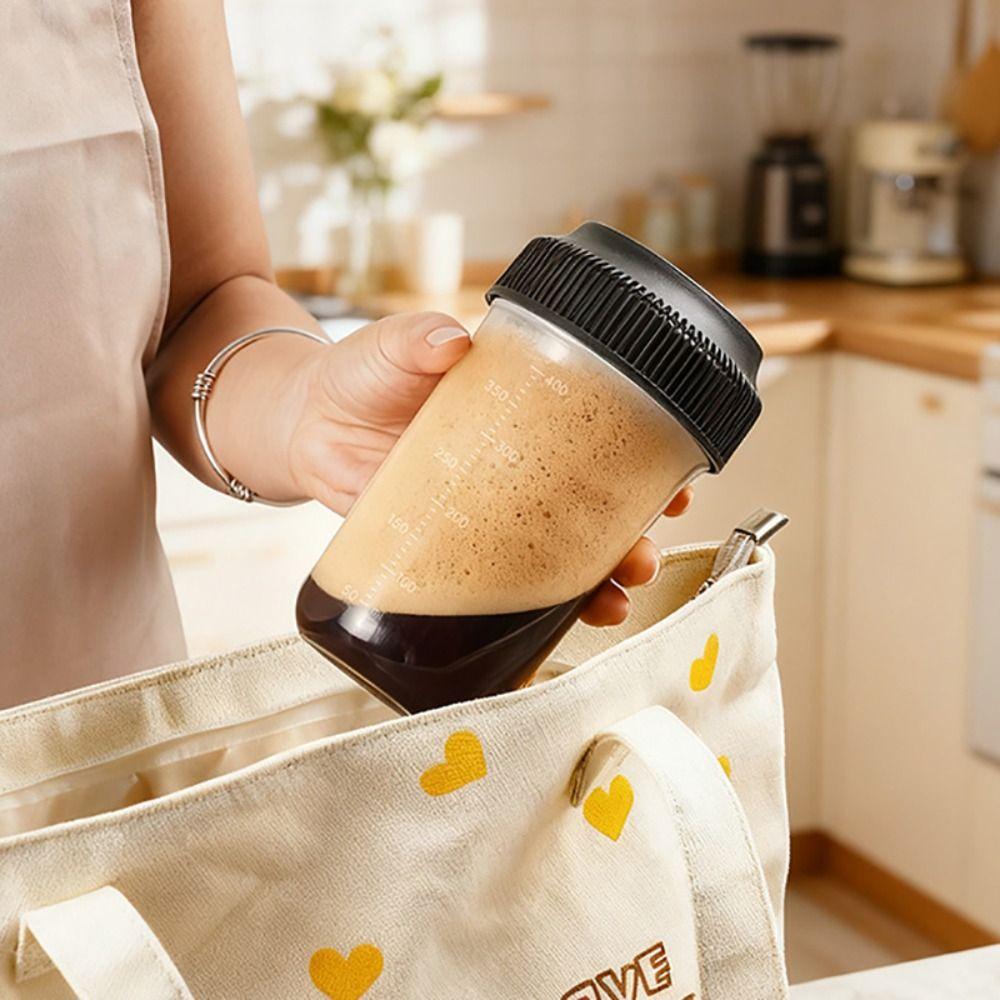 Plastic Tumbler 560ML Coffee Mixing Bottle Multi-functional Shaker Bottle  Smoothies
