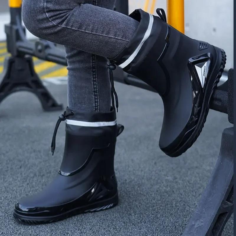 Mode Hohe Qualität Neue Regenstiefel für Herren Wasserdicht Kordelzug Regenschuhe Samtgefüttert Warm Rutschfest Flach Mode Botas Para Lluvia